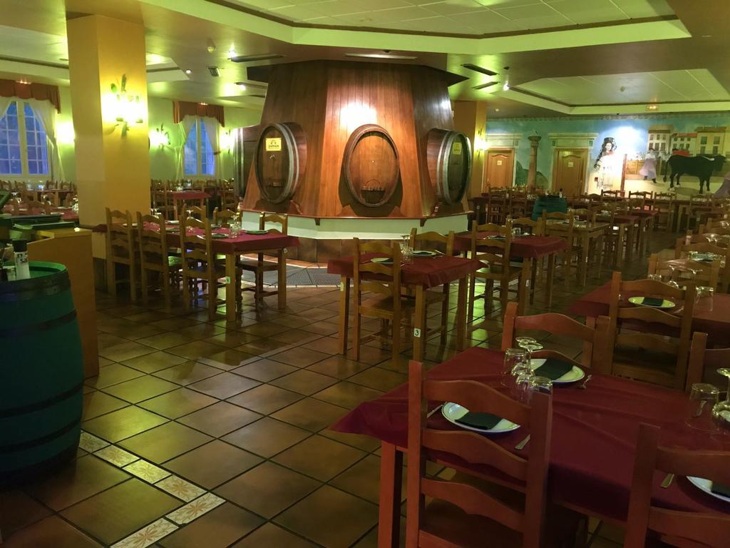 Hostal Zubi XXI Puente la Reina Extérieur photo
